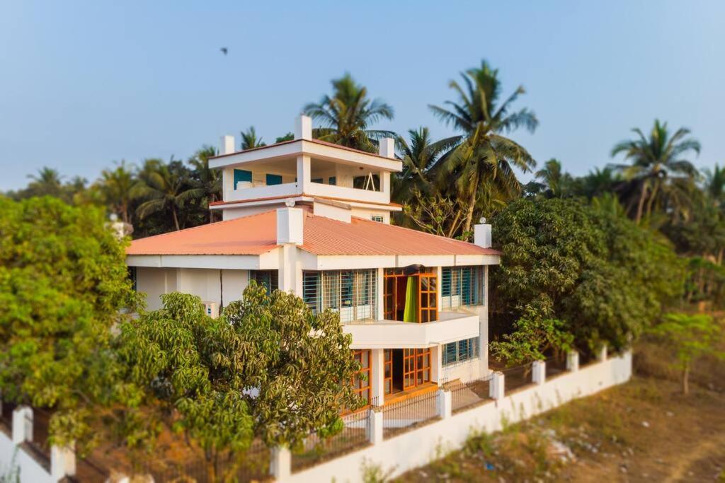 Gandaulim Lake View Villa المظهر الخارجي الصورة