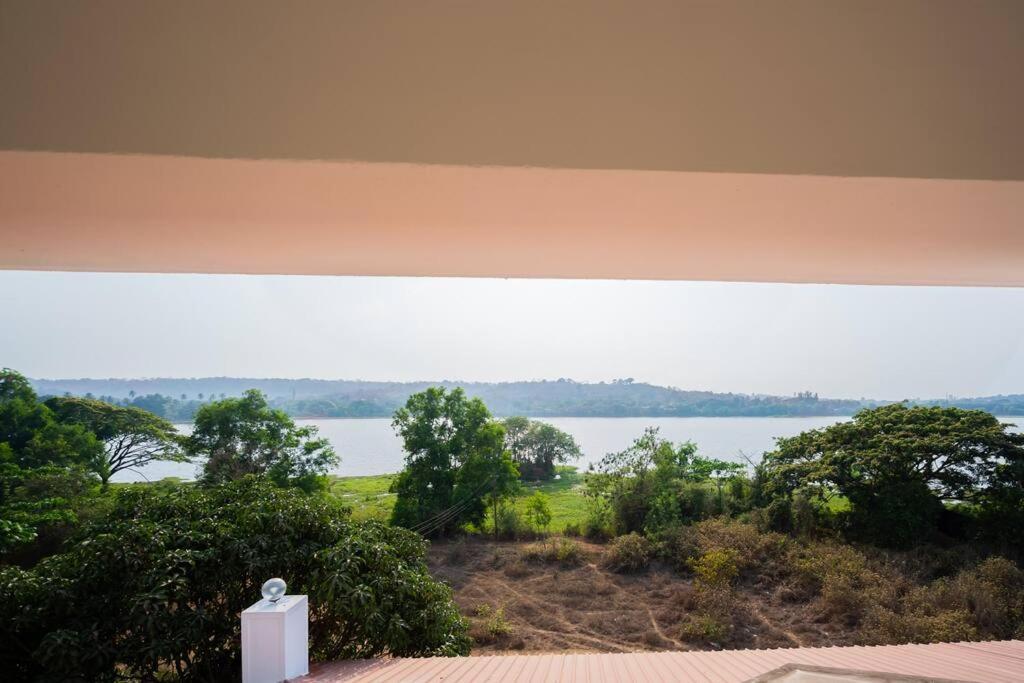Gandaulim Lake View Villa المظهر الخارجي الصورة