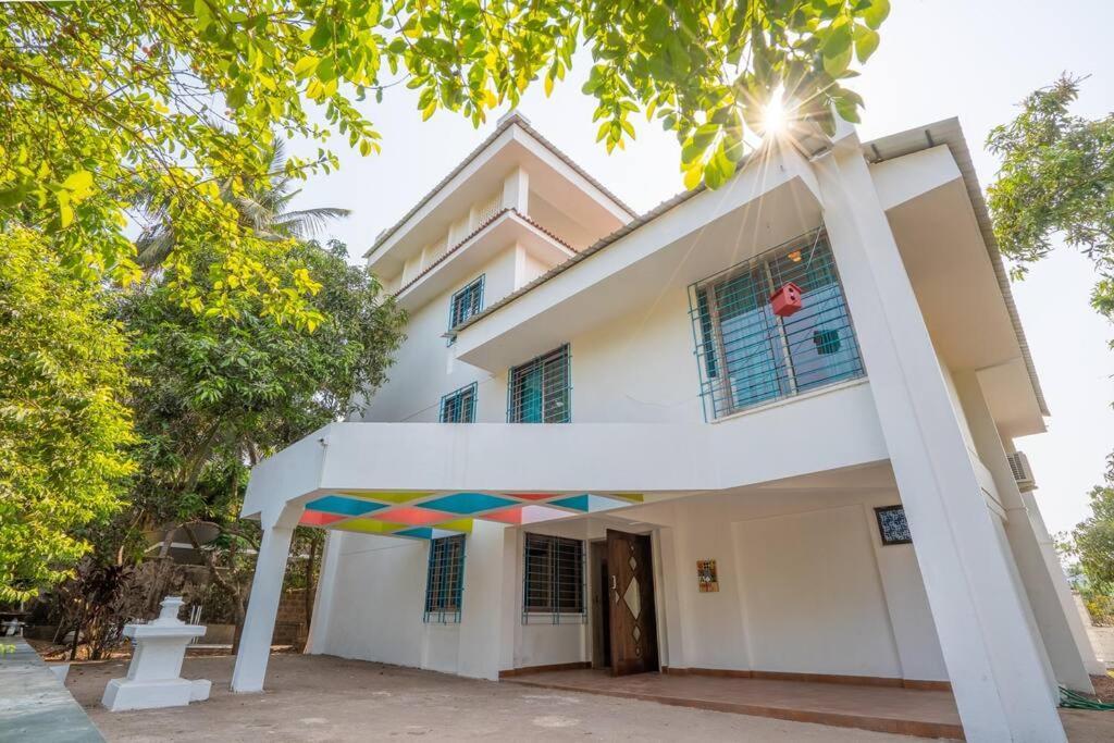 Gandaulim Lake View Villa المظهر الخارجي الصورة