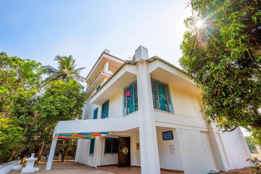 Gandaulim Lake View Villa المظهر الخارجي الصورة