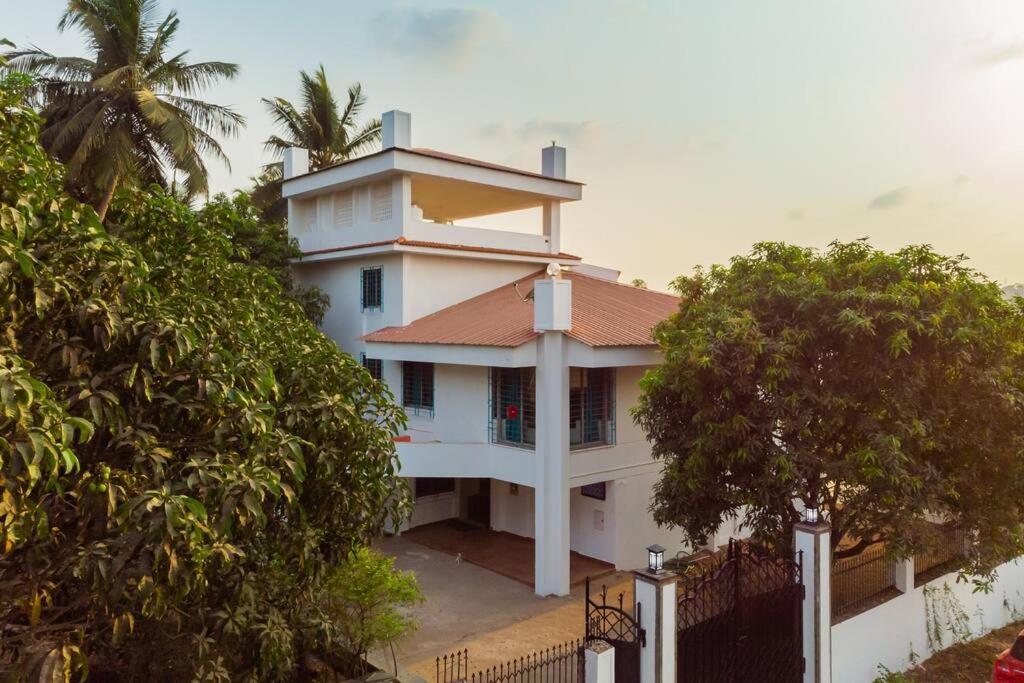 Gandaulim Lake View Villa المظهر الخارجي الصورة